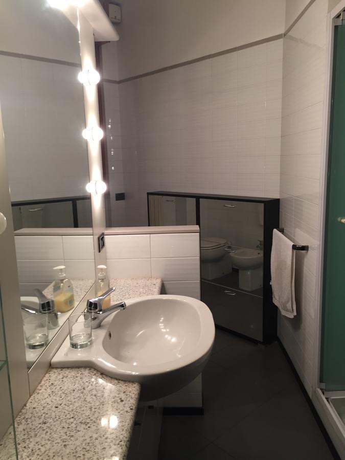 Giulia Luxury Apartment Milan Bagian luar foto