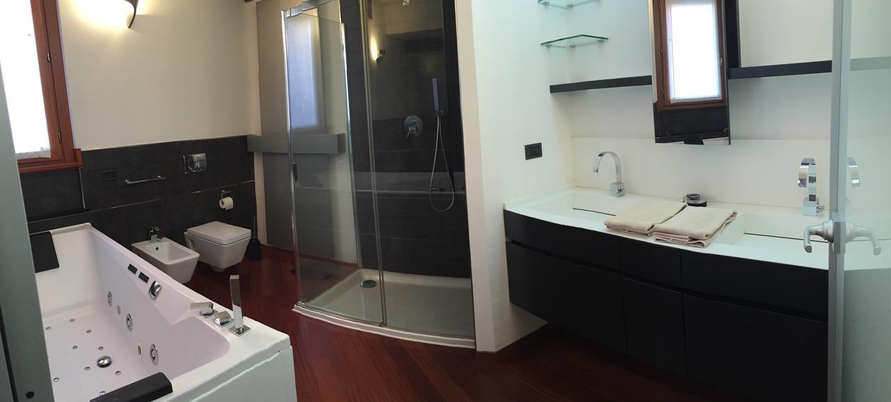 Giulia Luxury Apartment Milan Bagian luar foto